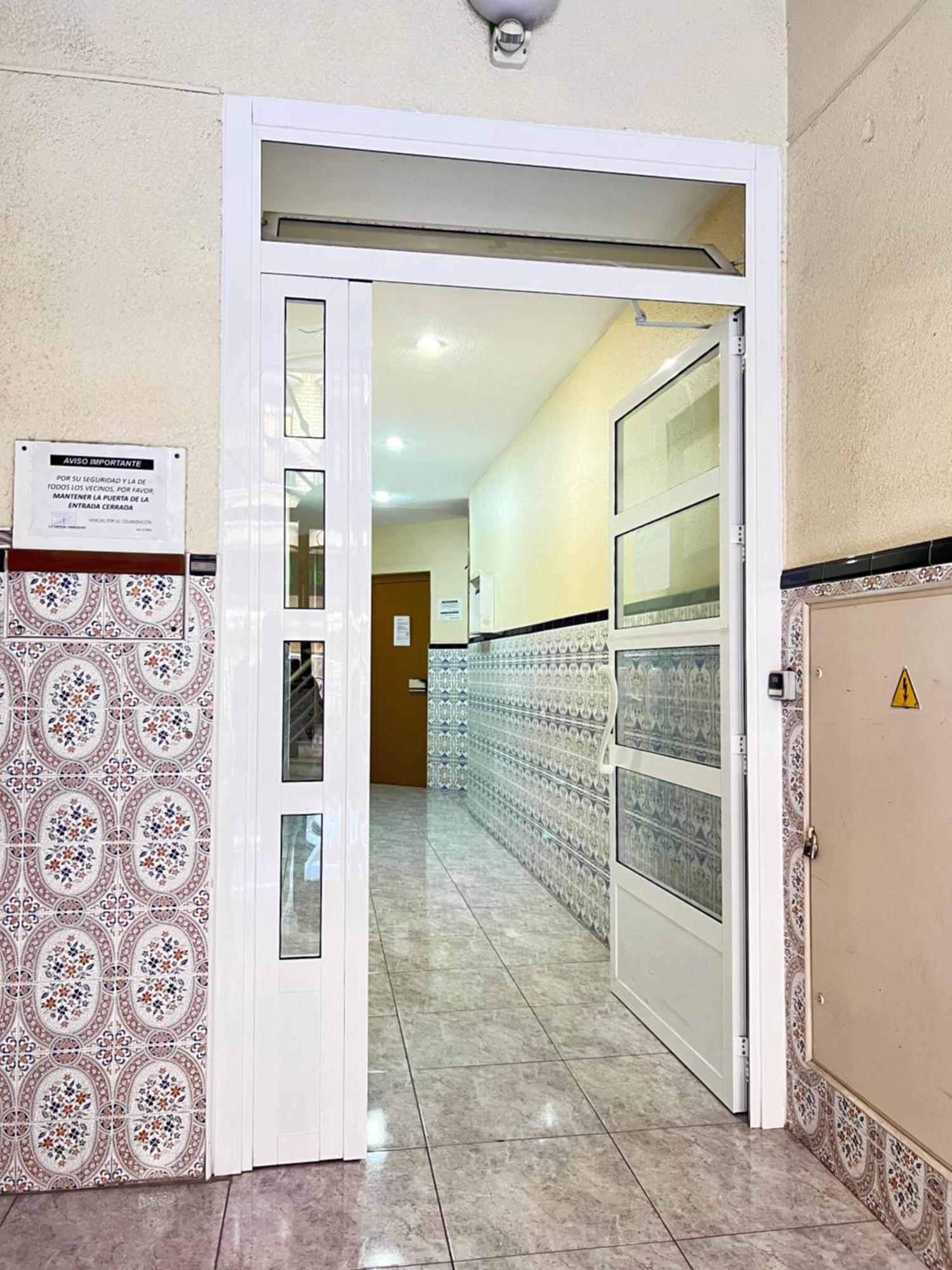 Renovated Cosy Studio 350 M Playa Del Cura, With Official Touristic License Torrevieja Exteriör bild