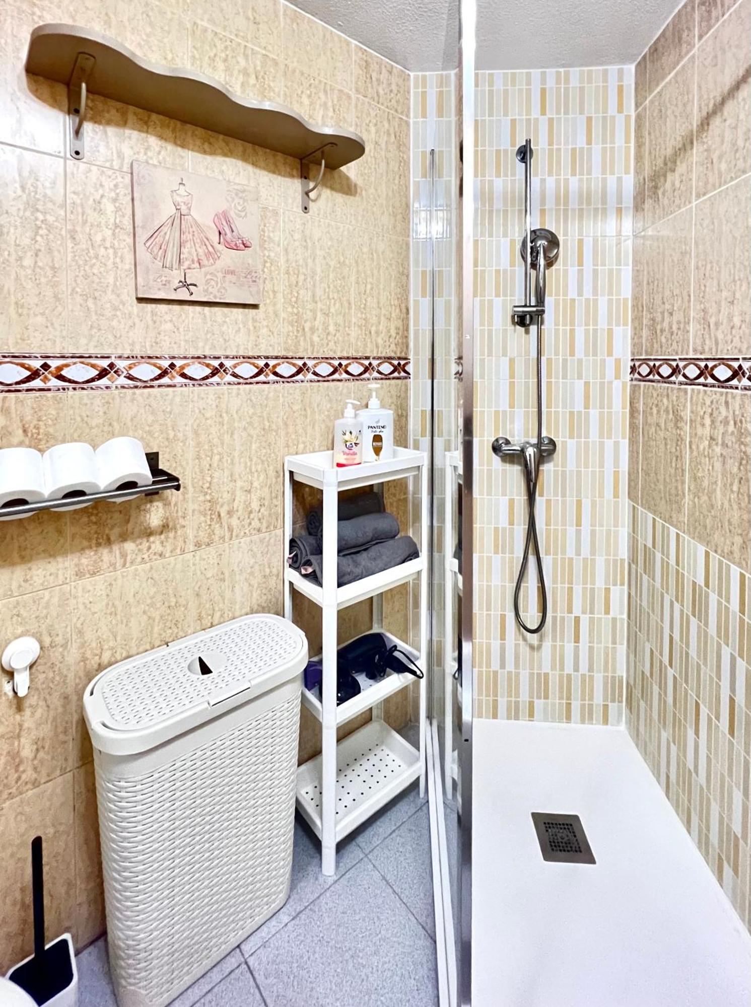 Renovated Cosy Studio 350 M Playa Del Cura, With Official Touristic License Torrevieja Exteriör bild